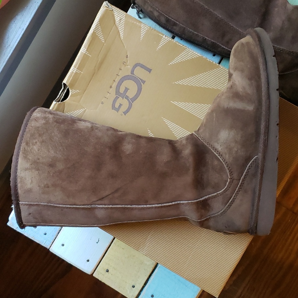 Ugg Aust Knighbridge 5119 sz 7 Tall